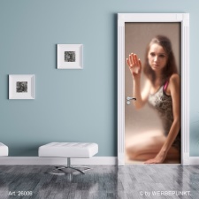 Türtapete "Sexy Frau hinter Glasscheibe", Türposter, selbstklebend 2050 x 880 mm