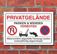 Schild Parkplatz "Privatgelände, wenden und...