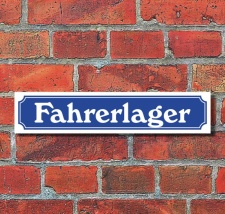 Schild im Straßenschild-Design...