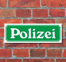 Schild im Straßenschild-Design "Polizei...