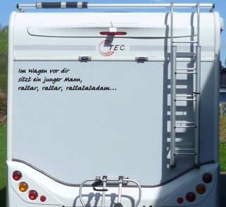 Aufkleber Im Wagen vor dir sitzt junger Mann Wohnmobil Wohnwagen Camping Caravan