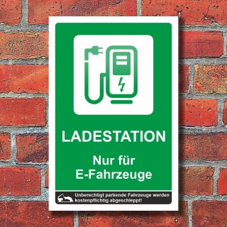 Schild Elektrotankstelle Ladestation E-Auto Elektroauto aufladen grün 3 mm Alu-Verbund 450 x 300 mm