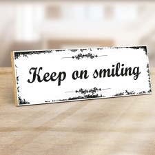 Holzschild "Keep on smiling" – Dekoschild aus Holz 30x10 cm