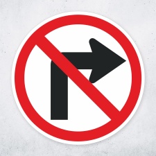 Schild „Rechts abbiegen verboten“ –...